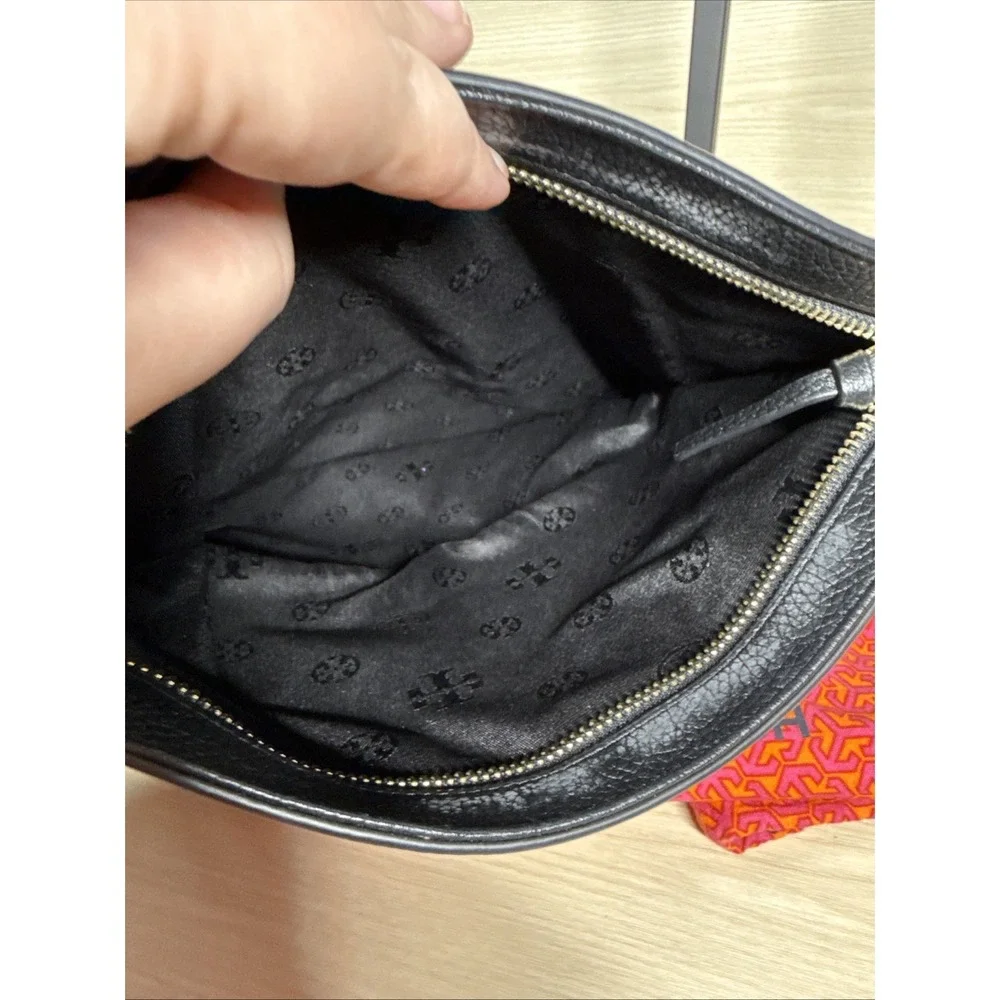 Tory‎ Burch Thea Black Leather Fold Over Purse Crossbody Bag Tassels Adjustable